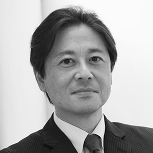 小山 嚴也