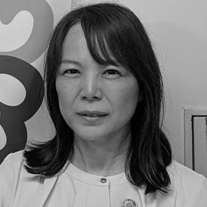 川満 涼子